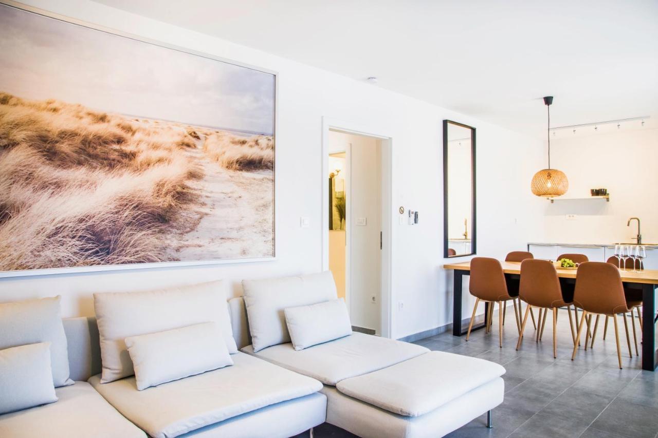 The Grande - Huge Terrace - Amazing Sea Views - Tastefully Furnished - Access To Rooftop Terrace And Gym - Hillside Apartments Rogoznica Рогозница Екстериор снимка